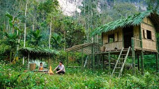 She Builds a Bamboo House from Scratch & Starts a Self-Sufficient Life with Her Young Son