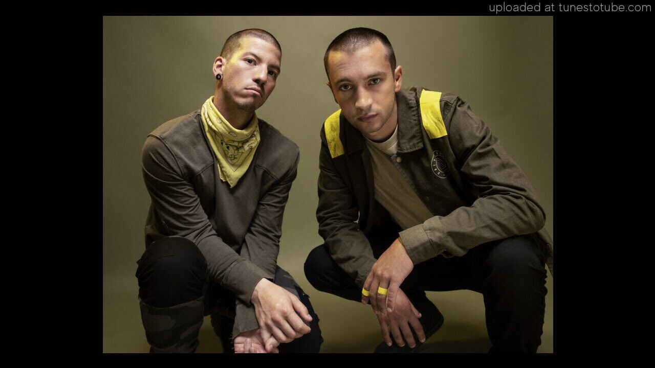 twenty one pilots (Filtered backing vocals, synths, pads, drums) PART