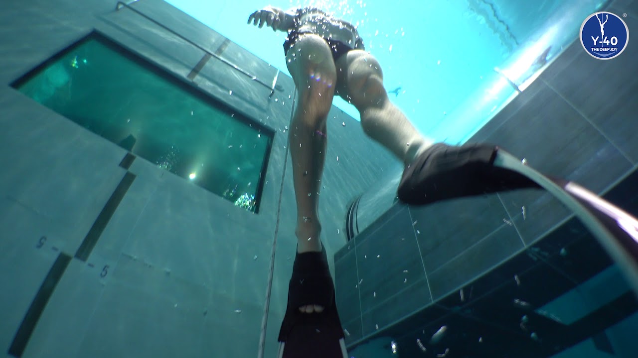 Y-40 The Deep Joy / Luca Dotto & Mike Maric freediving in Y-40