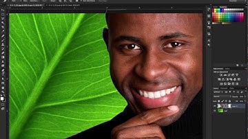 Photoshop CS6 - Cut a figure from a background using a vector mask