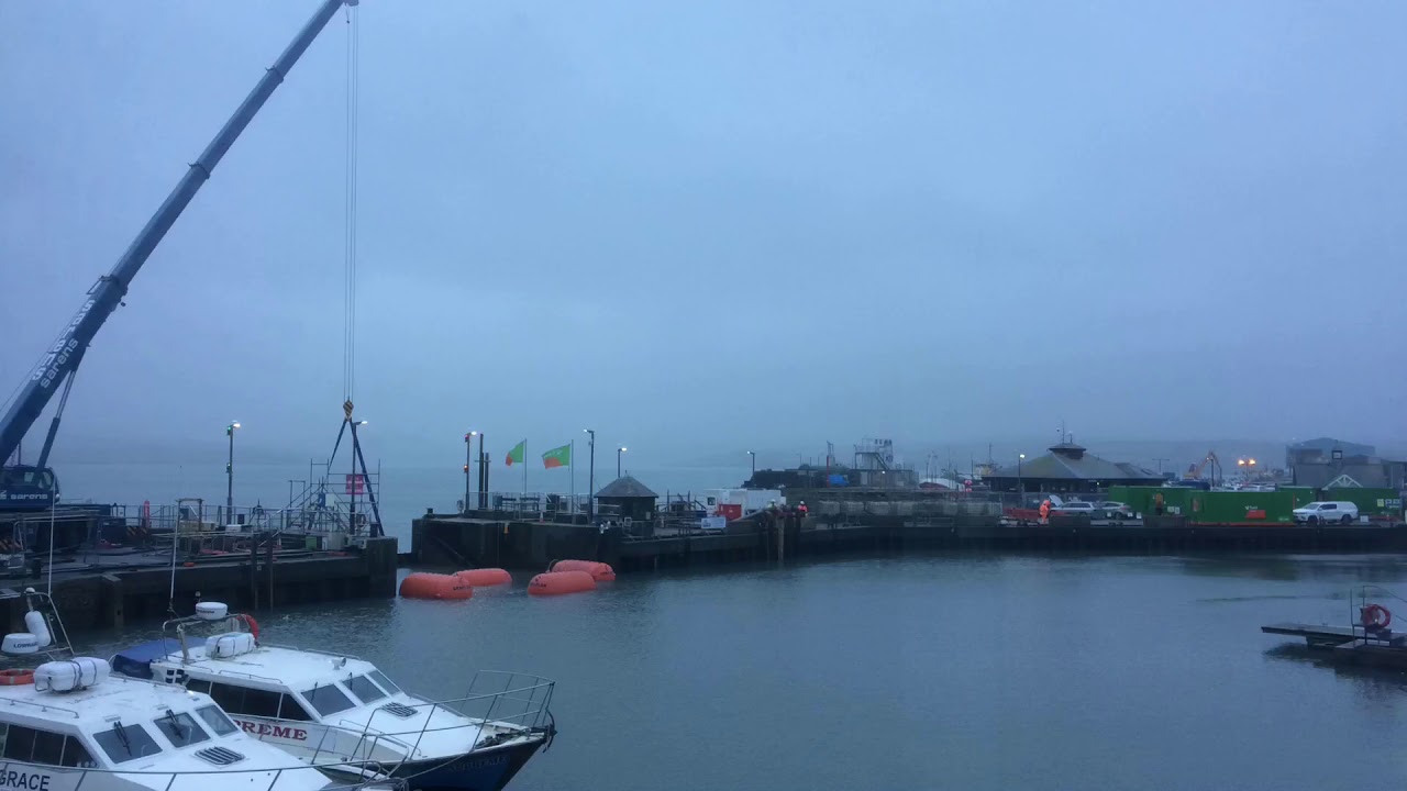 Timelapse Padstow harbour tidal gate maintenance work YouTube