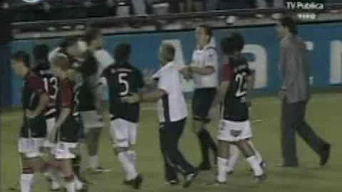 Coln vs. Boca -Foul de Bonilla a Bertoglio