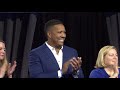 Salvador Perez becomes U.S. Citizen in Naturalization Ceremony at Royals FanFest