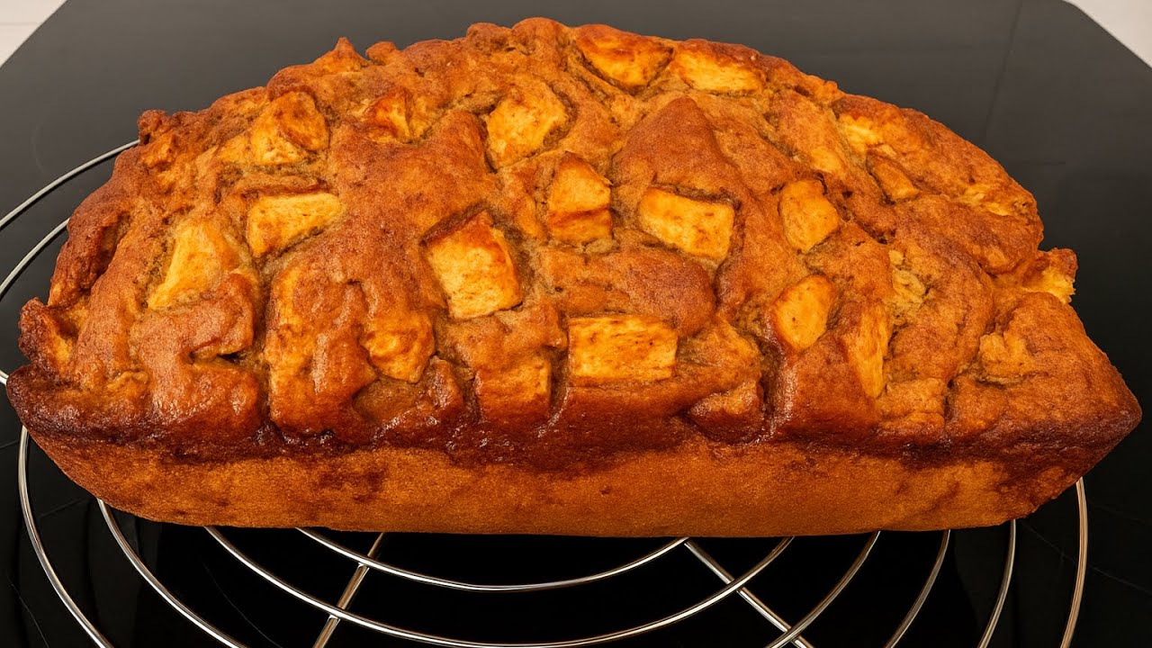 How To Make Cinnamon Apple Loaf Cake 