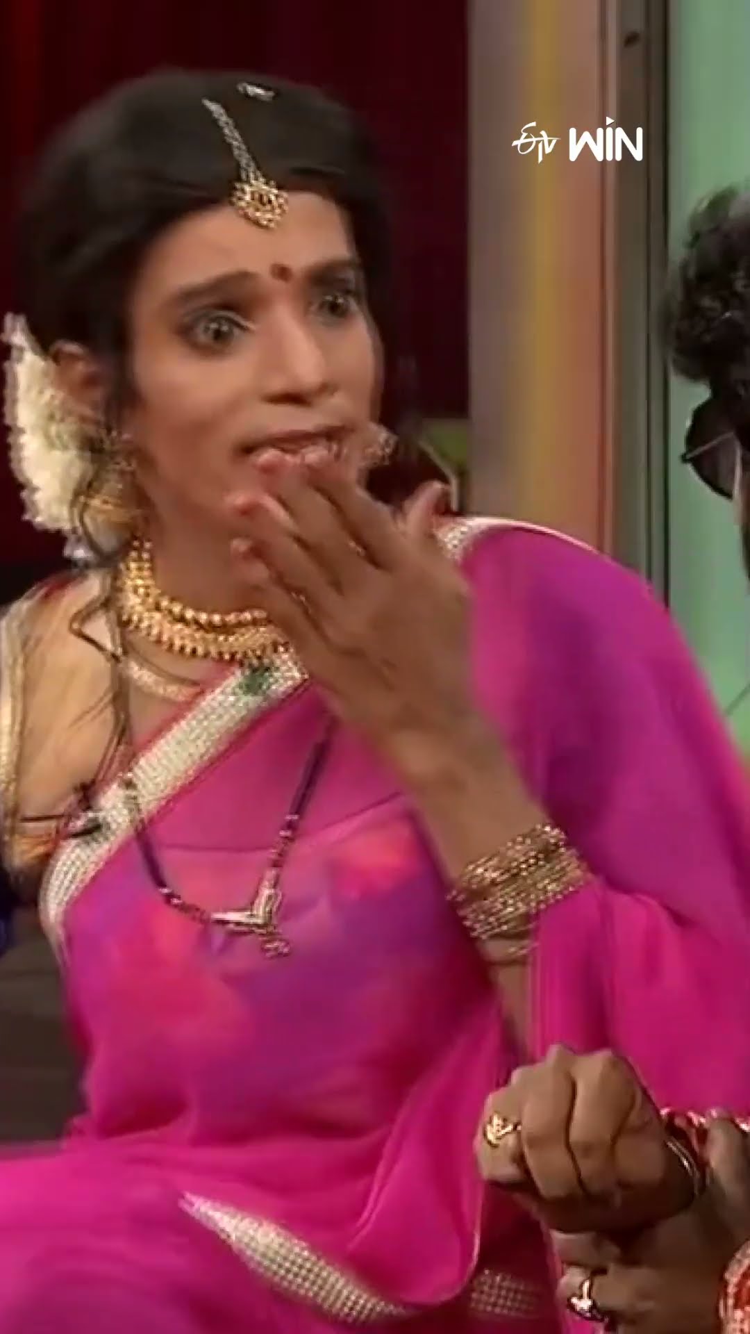 #shorts - లక్ష కోట్లు అనగానే అలా ఎలా మారిపోతారు..? #jabardasth #comedy #hyperaadi