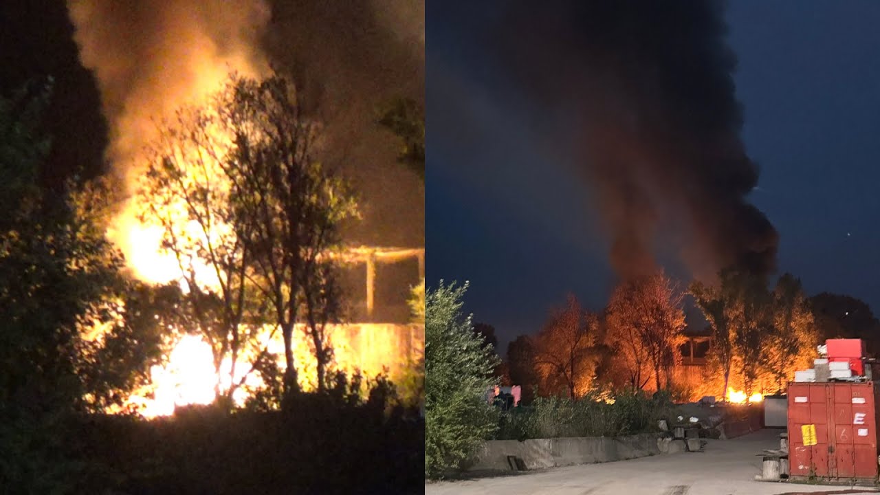 [ESPLOSIONE IN DIRETTA] Incendio baracche a Milano, arrivo in sirena APS + [X2] ABP VVF Milano