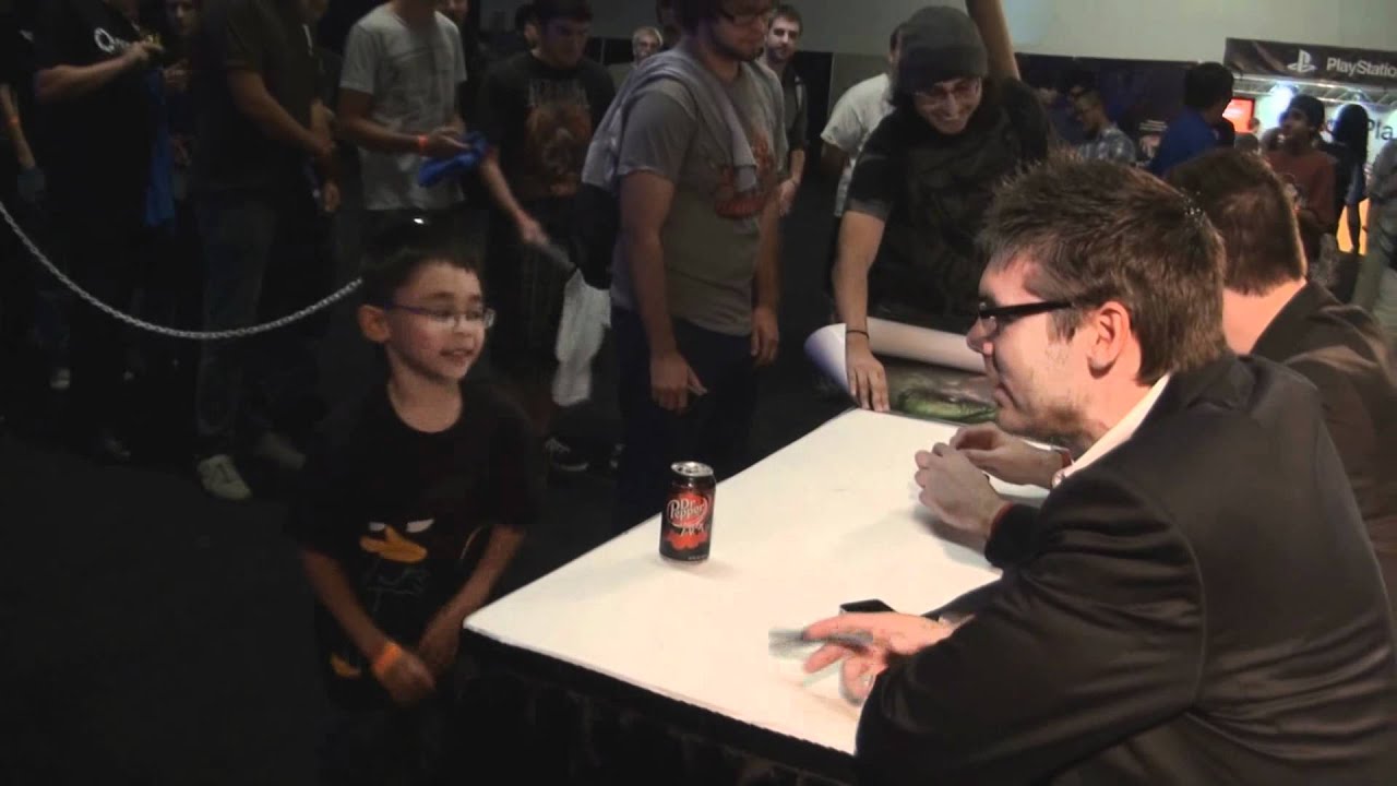 MLG Anaheim 2011: StarCraft - Little Dancing Prodigy