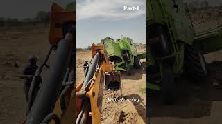 सेम में फंसी हुई Combine का JCB से बाहर निकलना #farming #agriculture #gardening #farmer #jcb #kisan