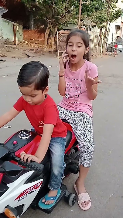 suno suno phone a raha h #trendingshorts#ytshorts#comedymasti#viralvideo#trend#trending🤣🤣🤣