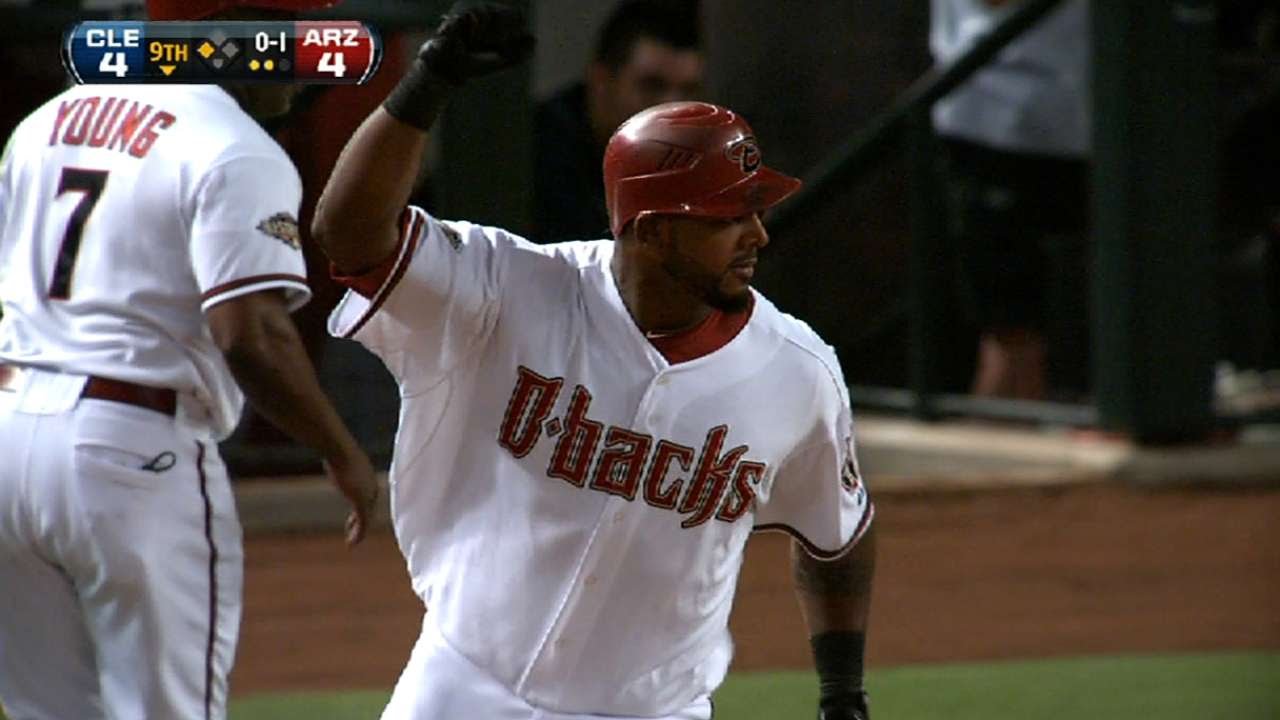 ウィリー モー ペーニャのmlb時代の特大ホームラン 伊藤にタックル ウィリー モー ペーニャのmlb時代の特大ホームラン 伊藤にタックル