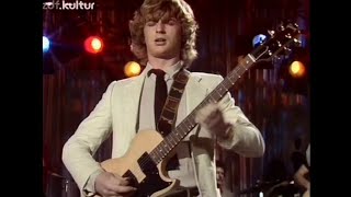 Mike Oldfield - Excerpt from "Tubular Bells" (Live at ZDF's "RockPop", Munich, 1979)