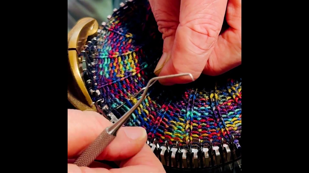 CSM - Fixing A Dropped Rib Stitch
