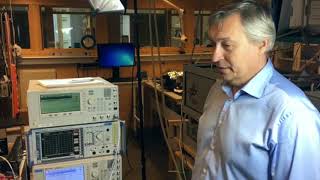 Towards quantum-limited detection of terahertz waves in graphene