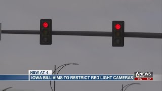 Iowa lawmakers advance bill to divert local control of red-light cameras