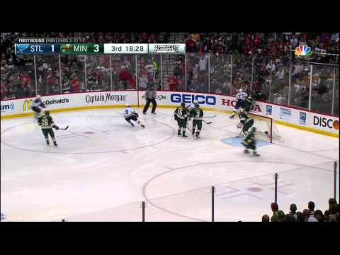 Видео: Zach Parise backhand goal 3-1 St. Louis Blues vs Minnesota Wild April 26 2015 NHL