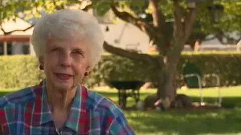 Holm, Paula