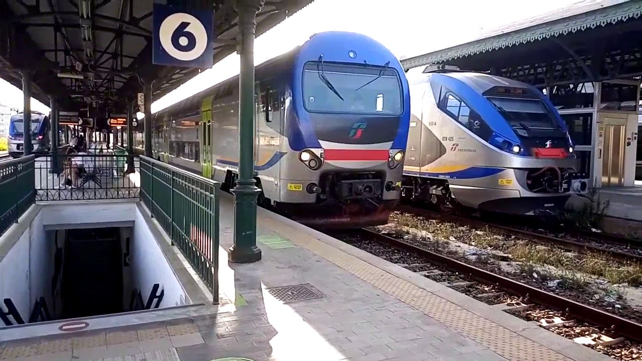 Treni in arrivo/partenza a Napoli Campi Flegrei - trains arriving/departing at Napoli Campi Flegrei.