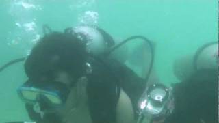 Mergulho Porto De Galinhas Weslley Campos E Raysssa Alves Com Mergulhador Marcelo