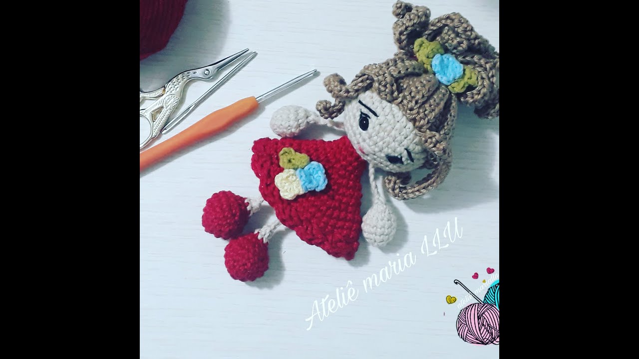 Bambola  em amigurumi