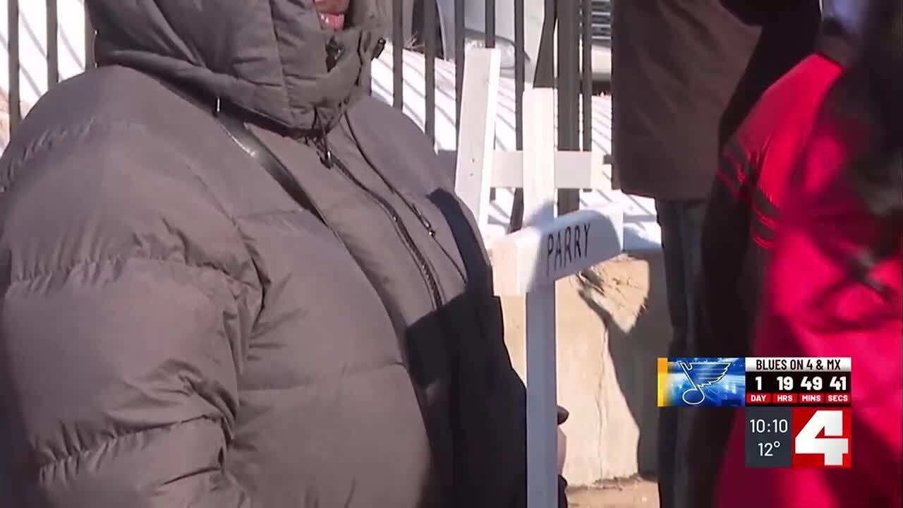 Memorial held for unhoused woman found dead outside St. Louis City Hall ...