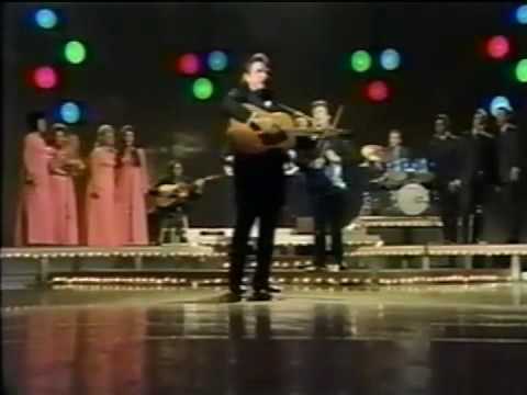 Johnny Cash sings "Seeing Nelly Home"