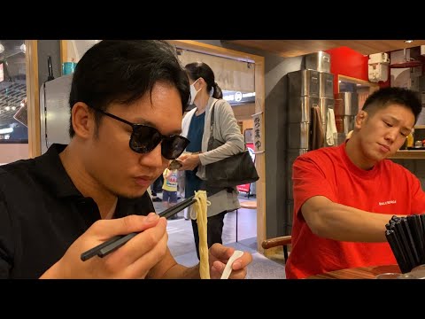 福岡最終日に空港のラーメンを喰らいました