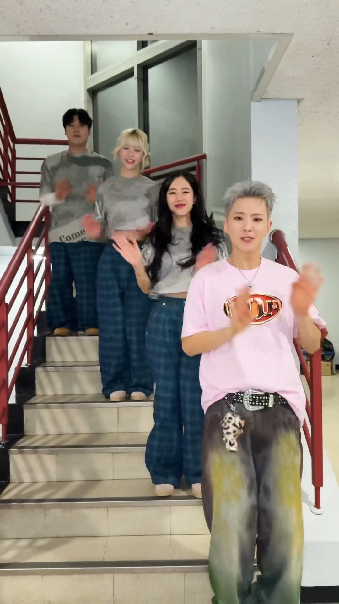 #청바지챌린지 ? with #강성찬 #이은솔 #정소진 #호시 #HOSHI #부석순 #BSS #BSS_TELEPARTY #부석순_청바지 #BSS_CBZ