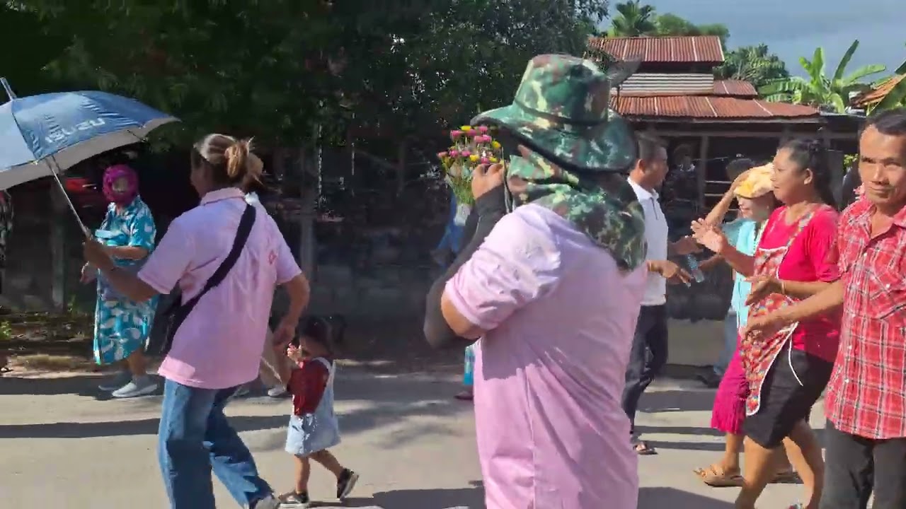 แห่กฐินรอบหมู่บ้านหนองเปลือย 11 ตุลาคม 2568 #ร้อยเอ็ด #ทอดกฐินสามัคคี #เข้าวัดทำบุญ 