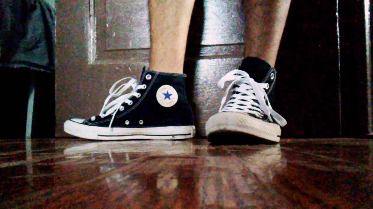 converse all star on feet