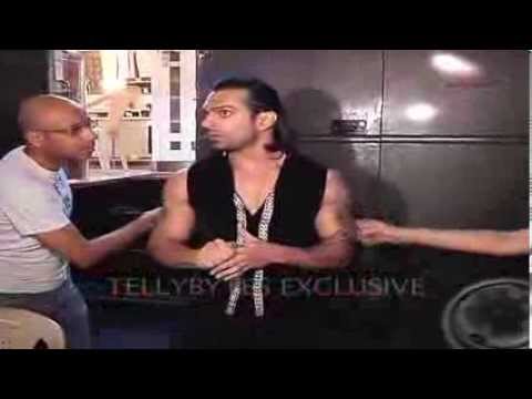 Karan and Surbhi's Shikara Act For Zee Rishtey Awards