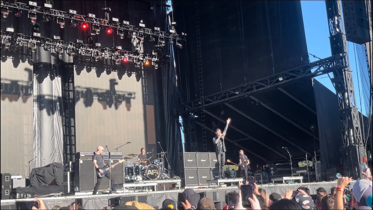 AFI - Girl’s Not Grey Live @ Aftershock 2023