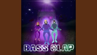 Смотреть клип Bass Clap