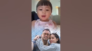 GEMESNYA LILY AJJAH UCAPIN HAPPY ANNIVERSARY UNTUK PAPA MAMA #babylily #raffinagita