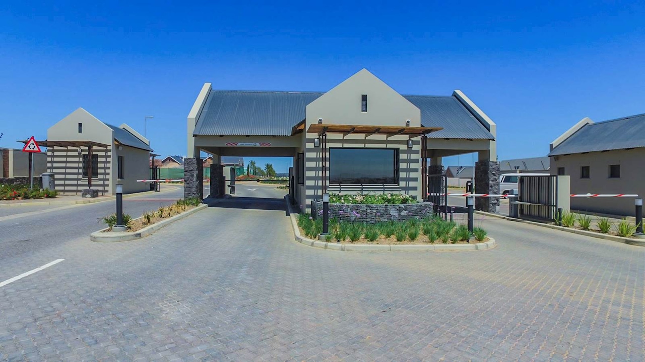 4 Bedroom House for sale in Western Cape Cape Town Durbanville