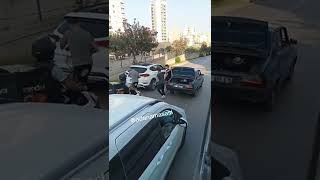 Adana’da trafikte kendilerine saldıran eli sopalı sürücüye pompalı tüfekle ateş açtılar