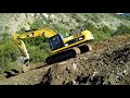 Excavadora CAT 336 trabajando en pendiente