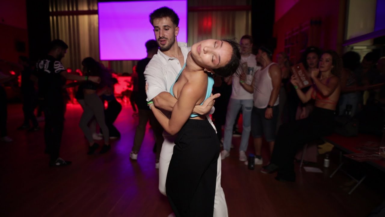 Aitor & Mounia Bachata Social at London Loves Bachata 2023.11.04.