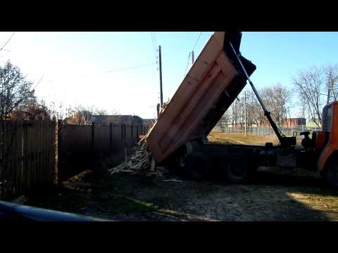Доставка дров самосвалом.