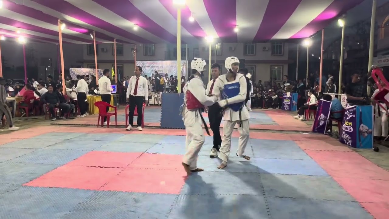 63.kg ￼ senior boy taekwondo fight