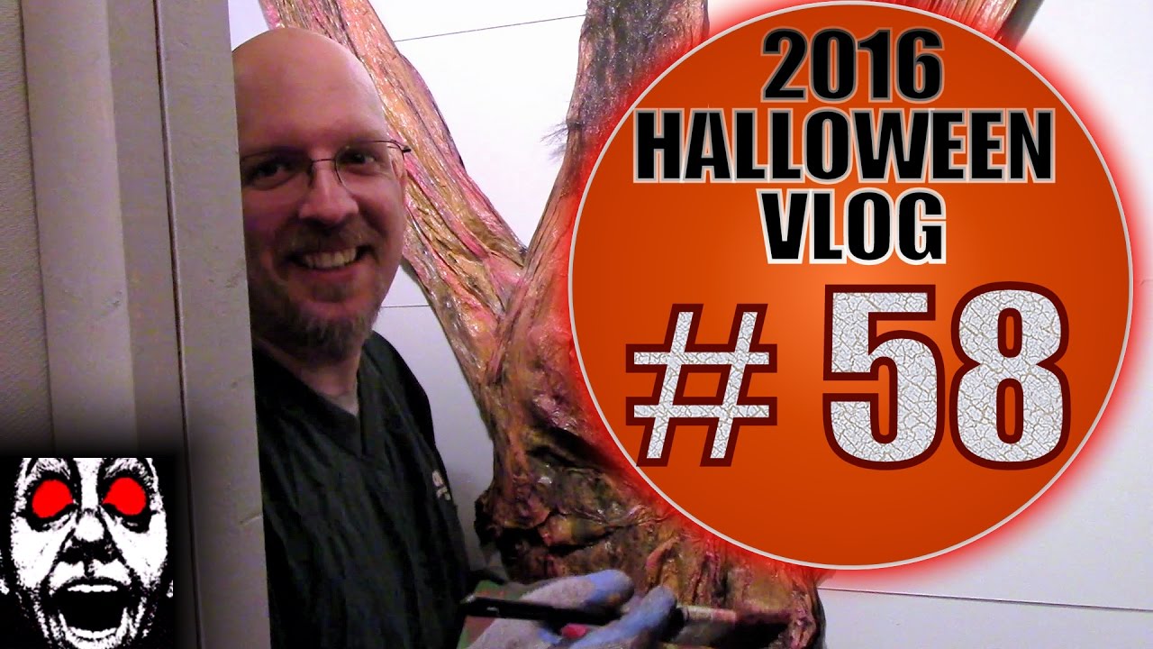 Build A Haunted House Maze #3 | DIY Halloween Vlog 2016 #58: Wall Hacks