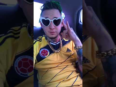Lary Over cantando