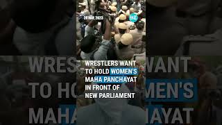 Police Detain Protesting Wrestlers As They March Toward New Parliament
