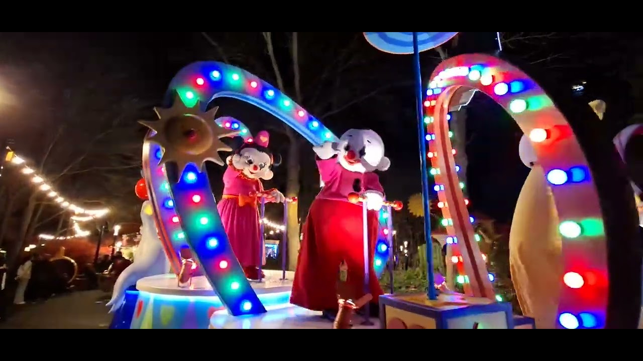 25 celebration Parade Halloween  bij K3 