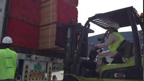 How to safely and quickly unload timber from containers ! Free education !