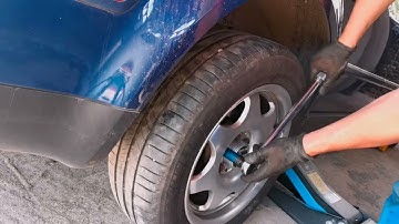 How To Replace Brake Pads On VW Passat B5.5(guide for any car)