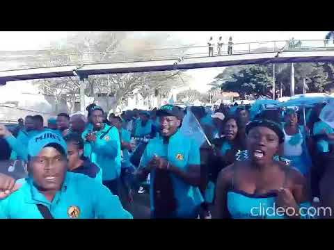 Izihonga zeChalaha (Mpucuzeko). What a powerful troop