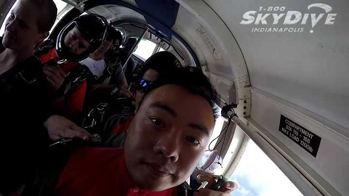 Siyuan Chen's Tandem skydive!