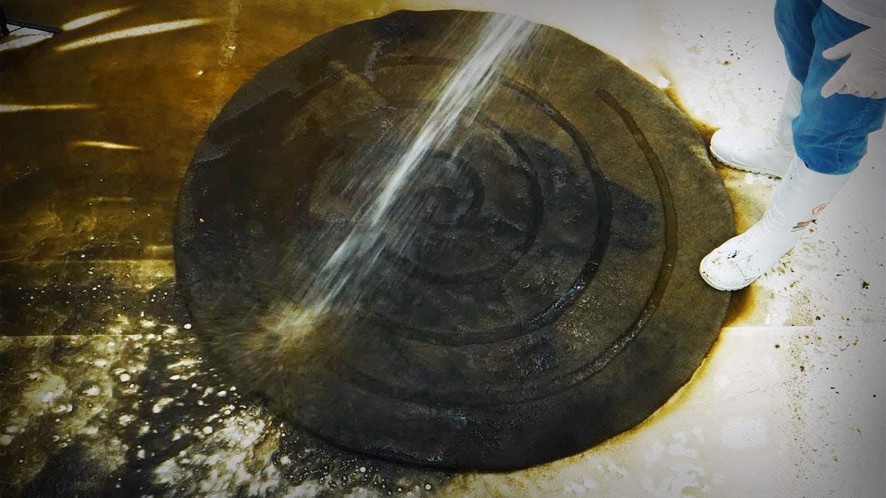 Watch This SPIRAL Rug Go From TRASHED to PERFECT in Minutes! Satisfying ...