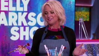 Kelly Clarkson Show LOVE art demo with artist Kristi Kohut screenshot 2