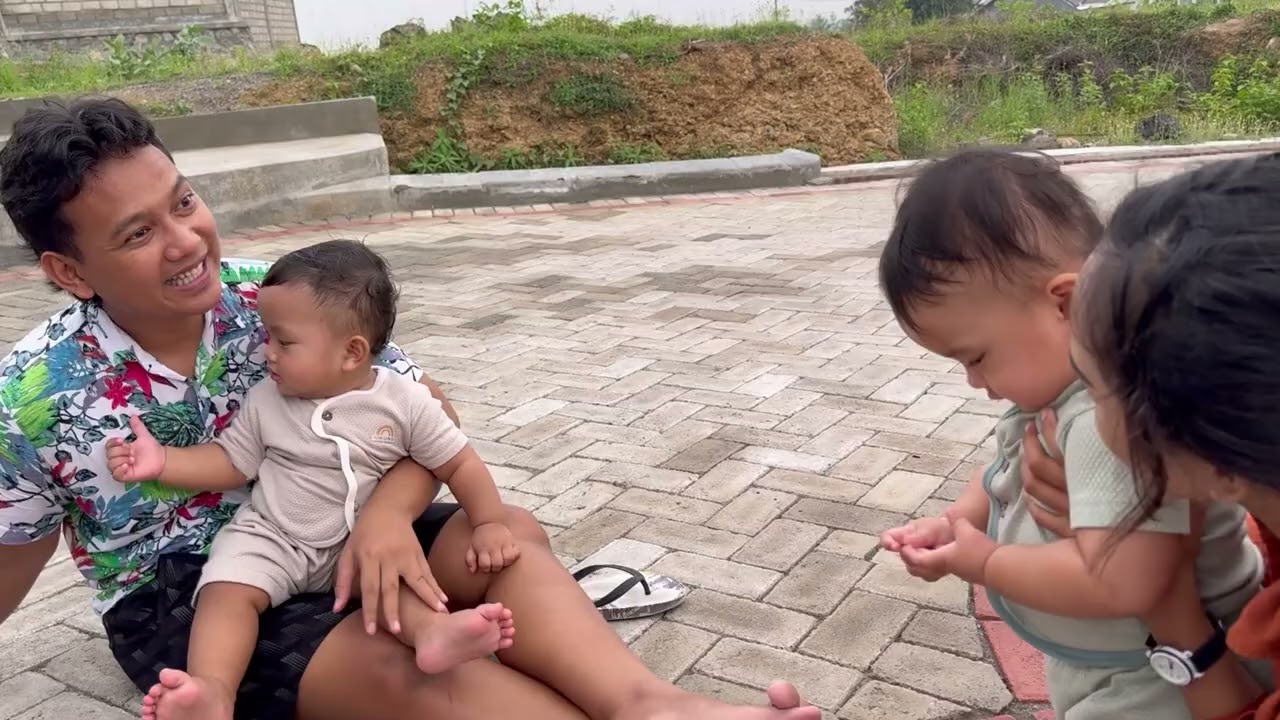 NAIK BAJAI BARENG SI KEMBAR & KE MALL ORANG GAK ADA YANG PERCAYA !!